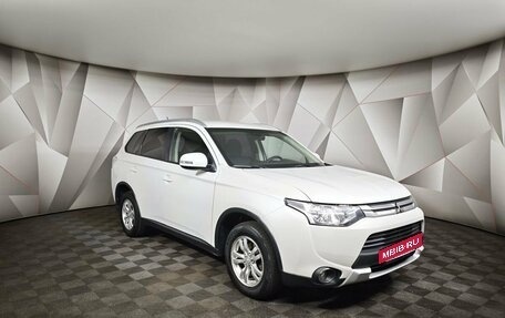 Mitsubishi Outlander III рестайлинг 3, 2014 год, 1 199 000 рублей, 3 фотография