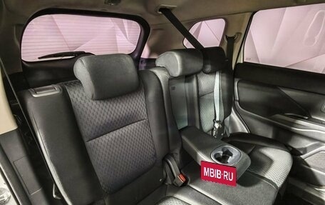Mitsubishi Outlander III рестайлинг 3, 2014 год, 1 199 000 рублей, 16 фотография