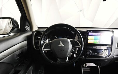 Mitsubishi Outlander III рестайлинг 3, 2014 год, 1 199 000 рублей, 20 фотография