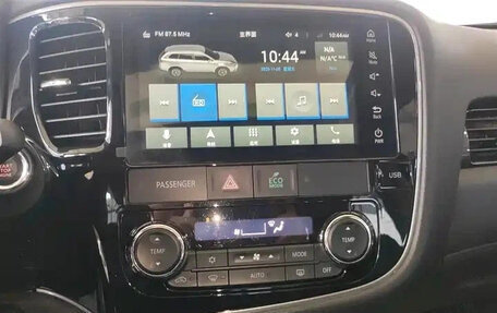 Mitsubishi Outlander III рестайлинг 3, 2022 год, 1 849 003 рублей, 12 фотография