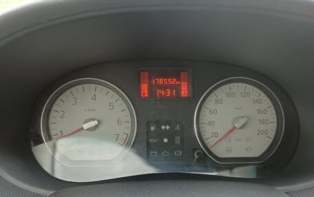 Renault Logan I, 2012 год, 550 000 рублей, 13 фотография