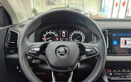 Skoda Karoq I, 2022 год, 1 880 000 рублей, 20 фотография