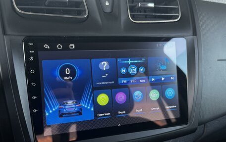 Renault Sandero II рестайлинг, 2018 год, 990 000 рублей, 18 фотография