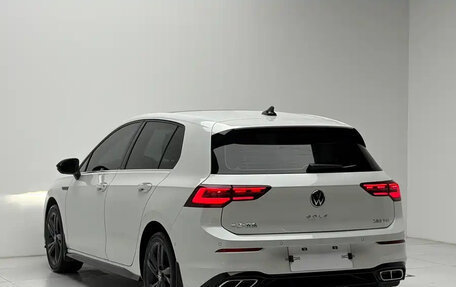 Volkswagen Golf VIII, 2023 год, 1 850 000 рублей, 6 фотография