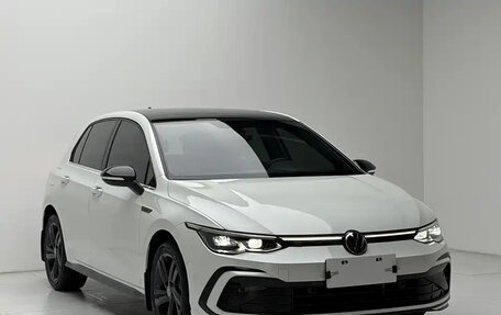 Volkswagen Golf VIII, 2023 год, 1 850 000 рублей, 2 фотография