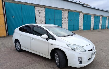 Toyota Prius, 2010 год, 950 000 рублей, 3 фотография