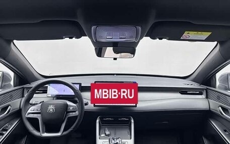 BYD Qin, 2025 год, 1 730 000 рублей, 13 фотография