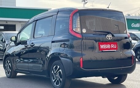 Toyota Sienta, 2023 год, 1 340 100 рублей, 6 фотография