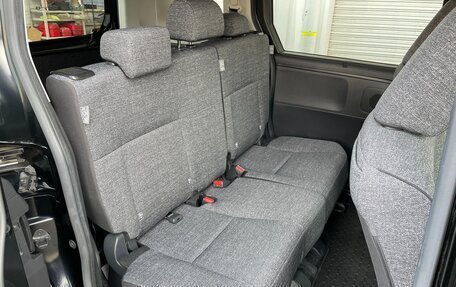 Toyota Sienta, 2023 год, 1 340 100 рублей, 25 фотография