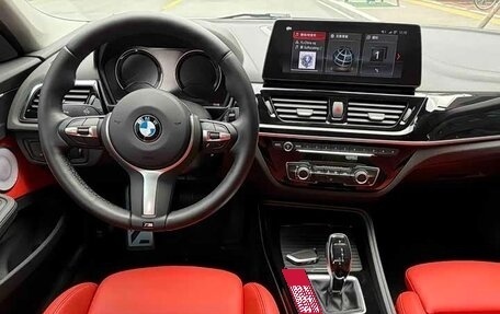 BMW 1 серия, 2023 год, 1 530 000 рублей, 11 фотография