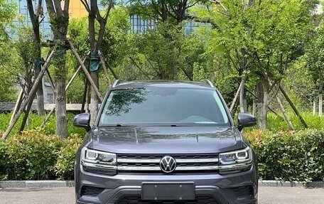 Volkswagen Tharu, 2023 год, 1 649 003 рублей, 2 фотография