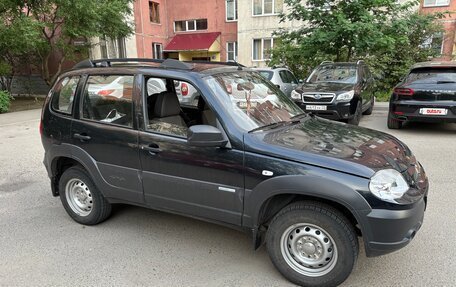 Chevrolet Niva I рестайлинг, 2013 год, 720 000 рублей, 3 фотография