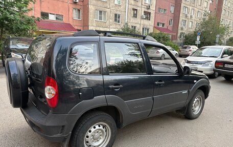 Chevrolet Niva I рестайлинг, 2013 год, 720 000 рублей, 4 фотография