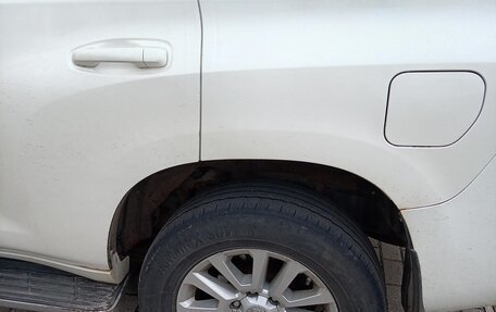Toyota Land Cruiser Prado 150 рестайлинг 2, 2013 год, 2 500 000 рублей, 3 фотография