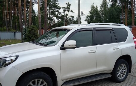 Toyota Land Cruiser Prado 150 рестайлинг 2, 2013 год, 2 500 000 рублей, 4 фотография