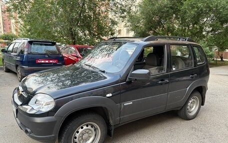 Chevrolet Niva I рестайлинг, 2013 год, 720 000 рублей, 7 фотография