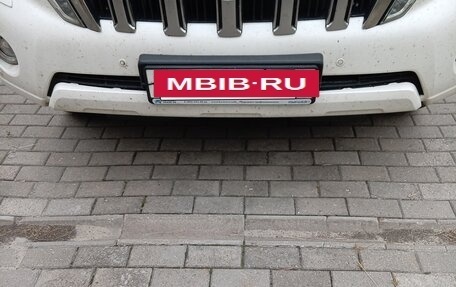 Toyota Land Cruiser Prado 150 рестайлинг 2, 2013 год, 2 500 000 рублей, 9 фотография