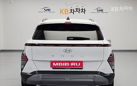 Hyundai Kona, 2023 год, 1 669 009 рублей, 2 фотография