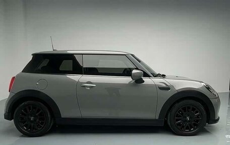 MINI Hatch, 2023 год, 1 807 000 рублей, 8 фотография
