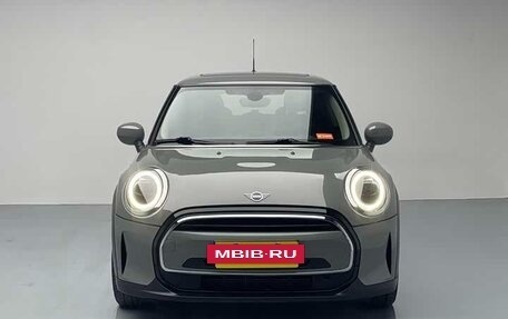 MINI Hatch, 2023 год, 1 807 000 рублей, 2 фотография