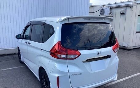 Honda Freed II, 2018 год, 1 076 000 рублей, 4 фотография