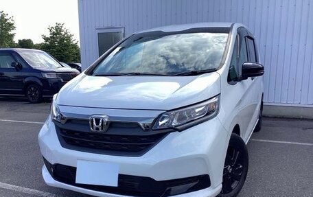Honda Freed II, 2018 год, 1 076 000 рублей, 2 фотография