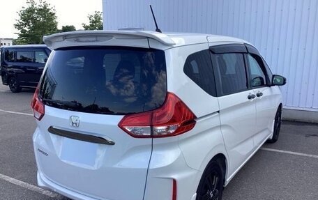 Honda Freed II, 2018 год, 1 076 000 рублей, 6 фотография