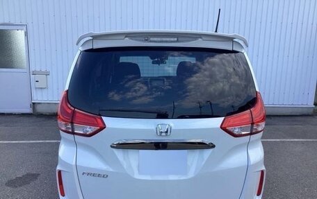 Honda Freed II, 2018 год, 1 076 000 рублей, 5 фотография