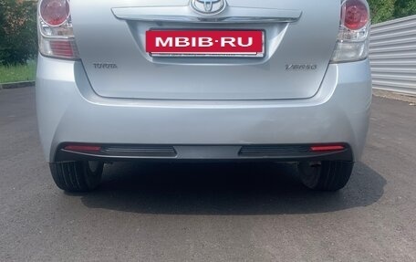 Toyota Verso I, 2013 год, 1 490 000 рублей, 24 фотография