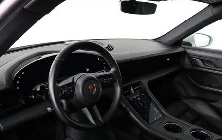Porsche Taycan I, 2020 год, 7 800 000 рублей, 8 фотография