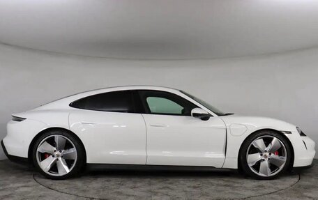 Porsche Taycan I, 2020 год, 7 800 000 рублей, 10 фотография
