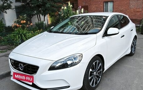 Volvo V40 II рестайлинг, 2014 год, 1 300 000 рублей, 11 фотография