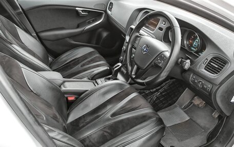 Volvo V40 II рестайлинг, 2014 год, 1 300 000 рублей, 18 фотография