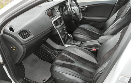 Volvo V40 II рестайлинг, 2014 год, 1 300 000 рублей, 19 фотография