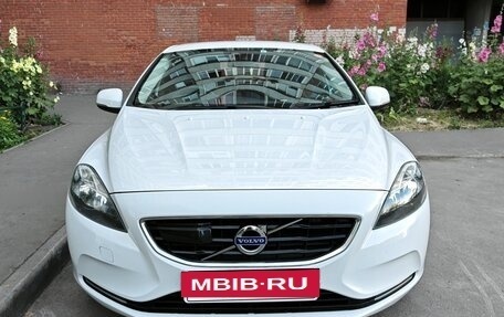 Volvo V40 II рестайлинг, 2014 год, 1 300 000 рублей, 10 фотография
