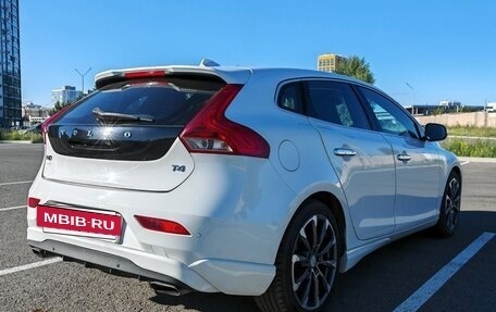 Volvo V40 II рестайлинг, 2014 год, 1 300 000 рублей, 8 фотография