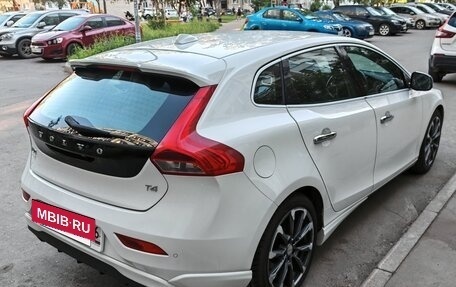 Volvo V40 II рестайлинг, 2014 год, 1 300 000 рублей, 15 фотография