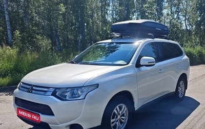 Mitsubishi Outlander III рестайлинг 3, 2013 год, 1 270 000 рублей, 1 фотография