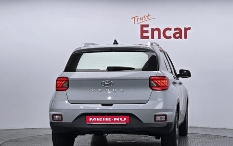 Hyundai Venue I, 2023 год, 1 640 000 рублей, 4 фотография