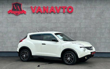 Nissan Juke II, 2013 год, 915 000 рублей, 3 фотография