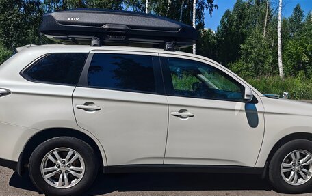 Mitsubishi Outlander III рестайлинг 3, 2013 год, 1 270 000 рублей, 4 фотография