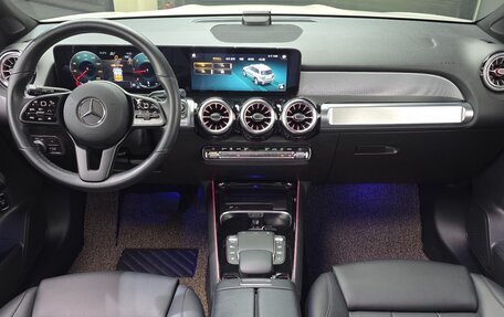 Mercedes-Benz GLB, 2021 год, 2 460 000 рублей, 10 фотография