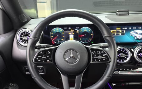 Mercedes-Benz GLB, 2021 год, 2 460 000 рублей, 11 фотография