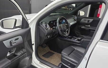 Mercedes-Benz GLB, 2021 год, 2 460 000 рублей, 8 фотография