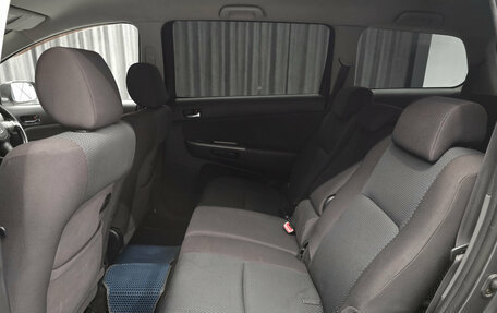 Toyota Wish II, 2004 год, 740 000 рублей, 17 фотография