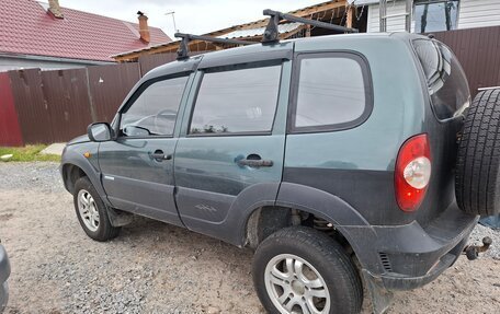 Chevrolet Niva I рестайлинг, 2009 год, 330 000 рублей, 6 фотография