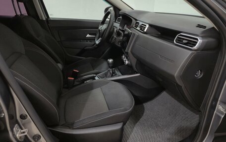 Renault Duster, 2022 год, 1 750 000 рублей, 13 фотография