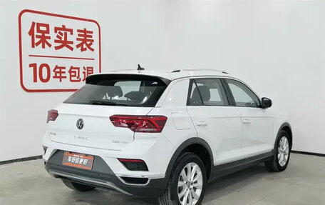 Volkswagen T-Roc I, 2023 год, 1 300 000 рублей, 3 фотография