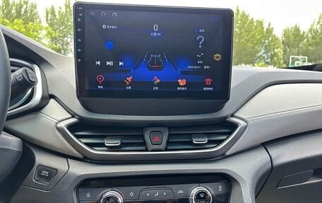 Chevrolet Orlando, 2022 год, 1 350 000 рублей, 15 фотография