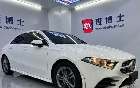 Mercedes-Benz A-Класс, 2022 год, 1 790 000 рублей, 3 фотография